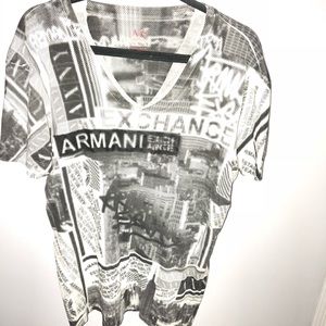 A/X Armani Exchange V Neck Graphic Tee Large